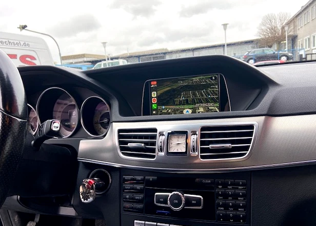 Mercedes-Benz carplay